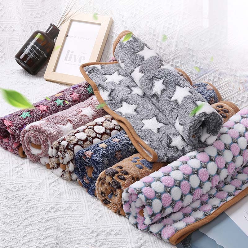 Soft And Fluffy Pet Dog Blanket Cute Star Printing Pet Mat Warm Breathable Skin Friendly Cats And Dogs Bed Blanket Pet Supplies - Premium all pets - Just $29.70! Shop now at Animal Bargain